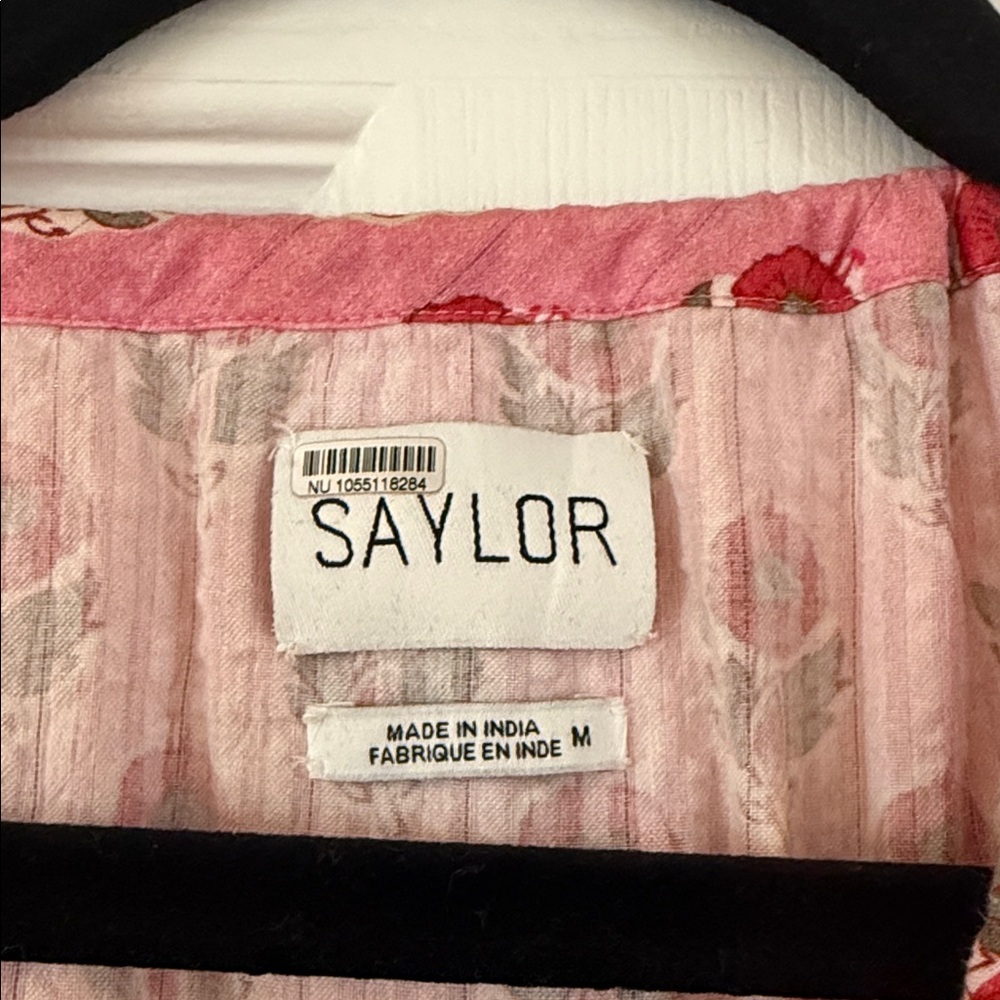 Saylor NYC Greyson Pink Dress with Floral Design and Puff Sleeves - Picture 3 of 4